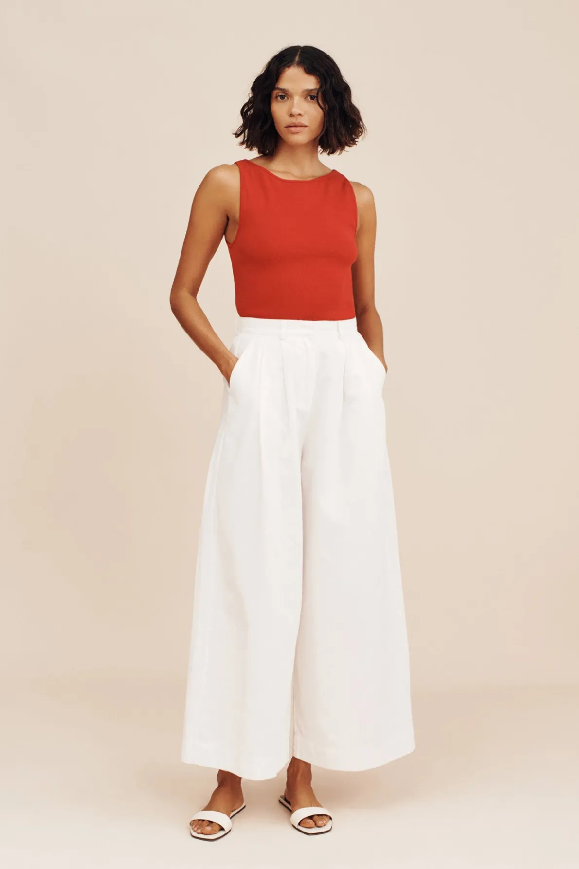 AXEL BOAT TANK - CRIMSON