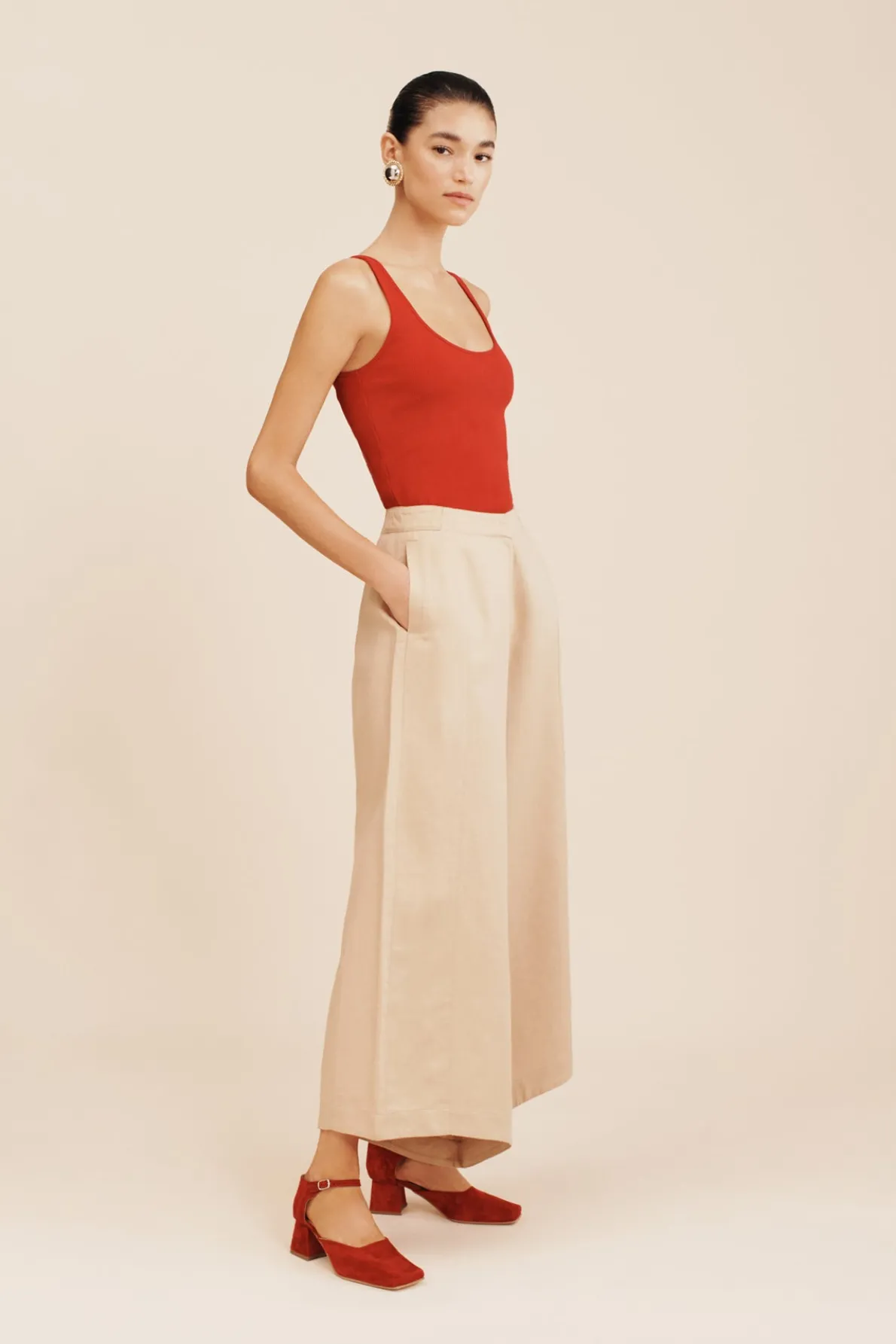 AXEL SCOOP TANK - CRIMSON