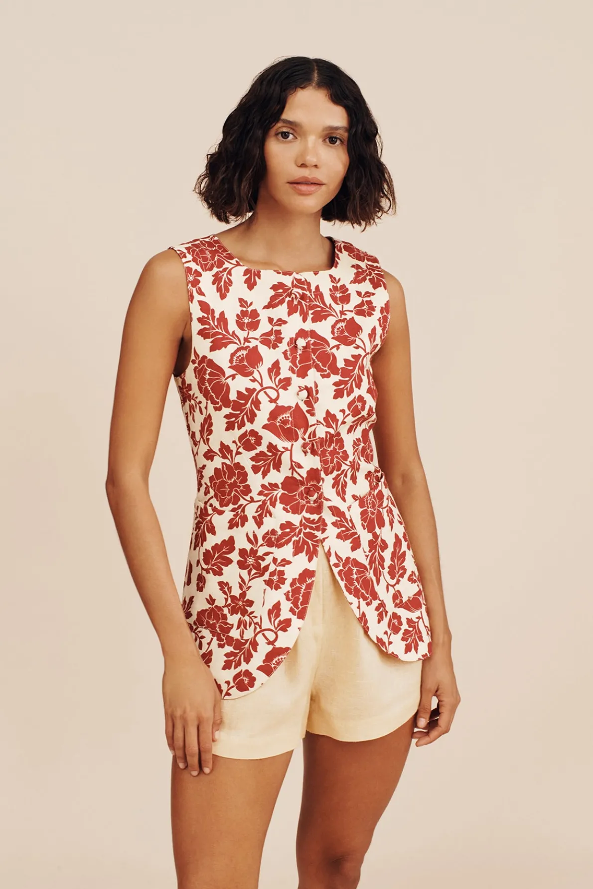 ROMEO VEST - SCARLET BLOOM